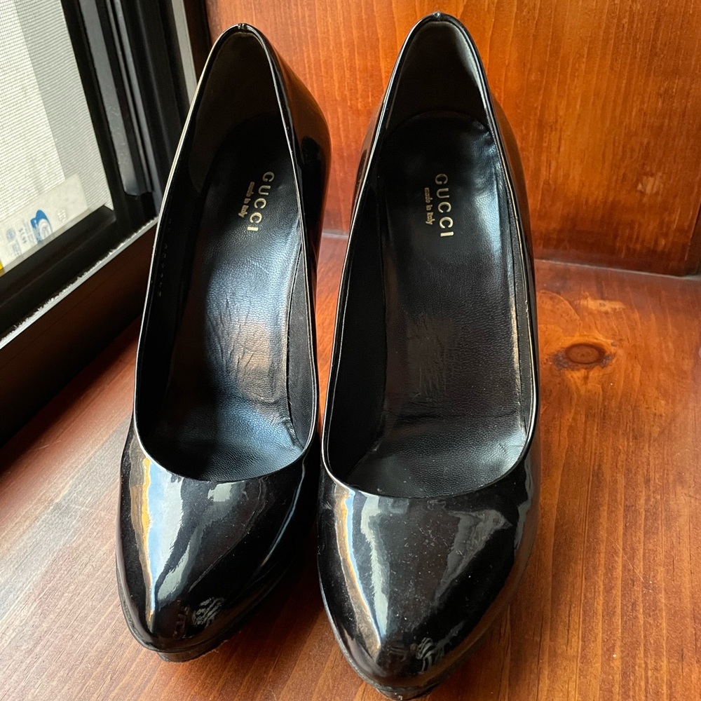 ❌SOLD❌Gucci Patent Leather Platform Heels size 36.5 - Picture 3 of 8
